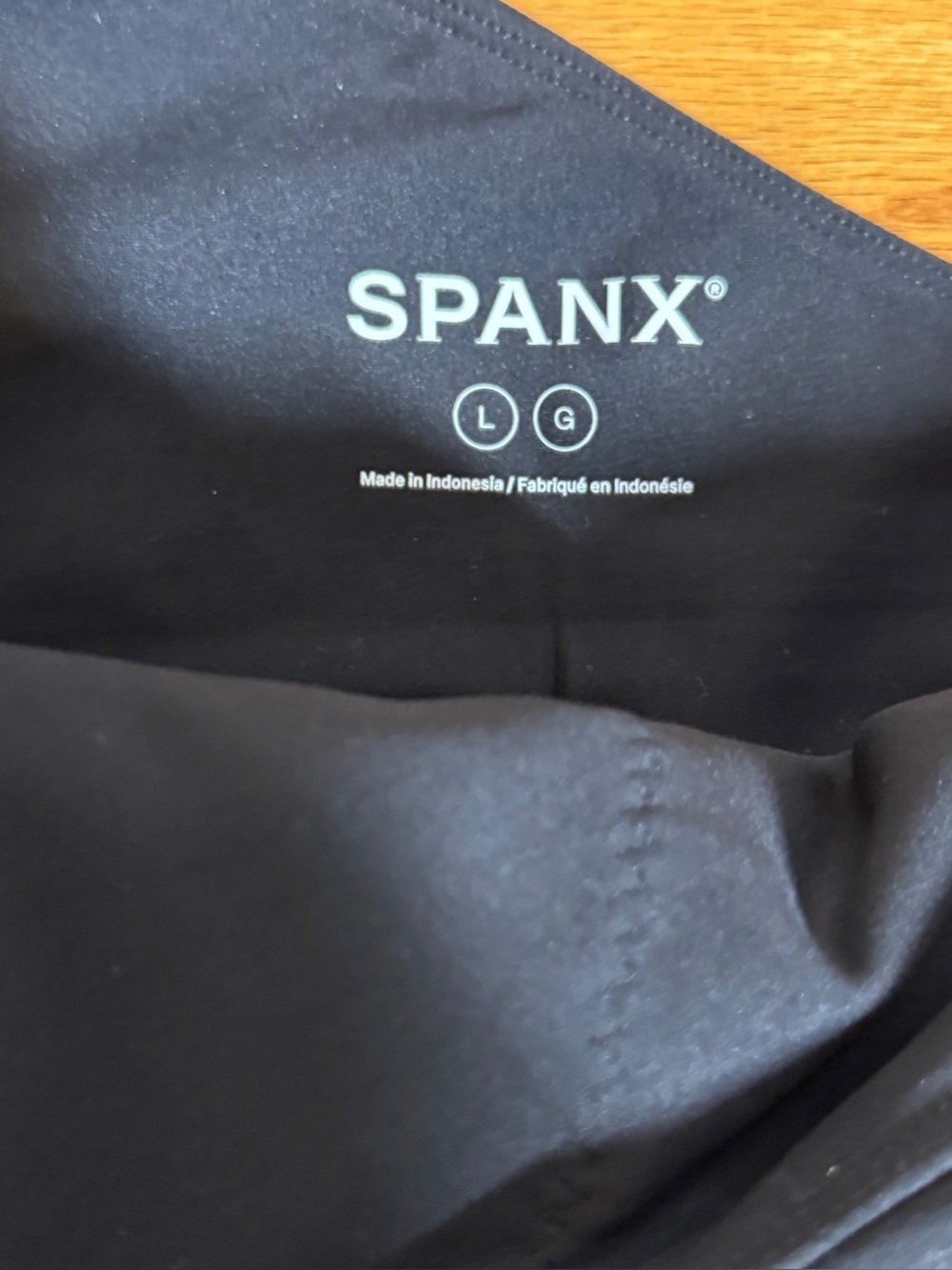 SPANX Black SPANXsmooth OnForm Asymmetrical Built In Bra Tank Sz. L - Picture 5 of 5